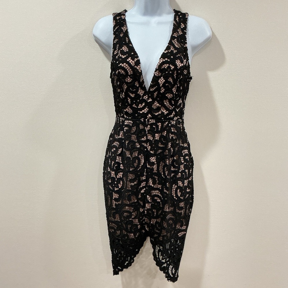 A. Peach Womens Black & Nude Lace Overlay Sheath Dress Size Small Shark Bite Hem